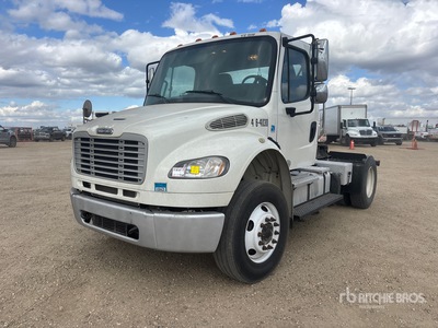 2015 Freightliner M2 106 4x2 S/A Day Cab Truck Tractor