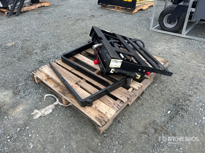 2026 GIYI GY-CYHC 30 in Mini Skid Steer Forks (Unused)