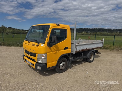 2014 Fuso Canter 3C13 4x2 Camion Benne Camion à benne basculante