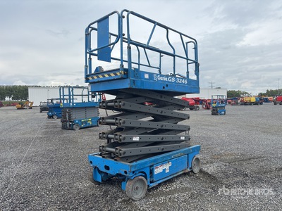 2000 Genie GS3246 Electric Electric Scissor Lift