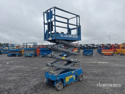 2015 Genie GS1932 Electric Electric Scissor Lift