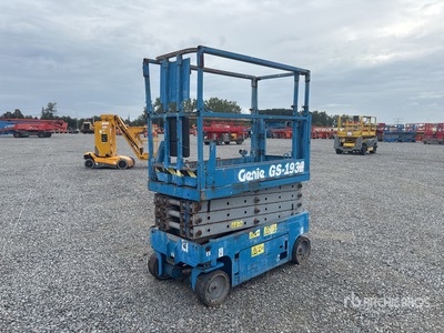 2006 Genie GS1932 Electric Electric Scissor Lift (Inoperable)
