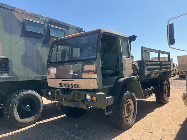 2003 Stewart & Stevenson M1078A1 LMTV 4x4 Cargo Truck