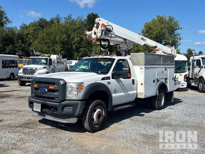 Altec AT235 34 ft on 2014 Ford F-450 XL 4x2 Camión con Canastilla