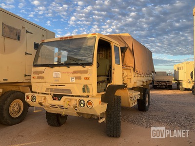 2004 BAE Systems M1078A1 LMTV 4x4 Cargo Truck