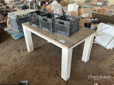 55" x 33.5 Table Varios, tienda, almacen, consumidor
