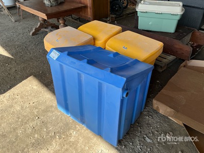 Quantity of (4) Salt Bins Varios, tienda, almacen, consumidor