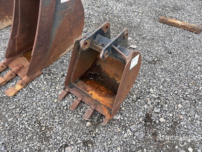 16 in Digging Backhoe Rear Bucket