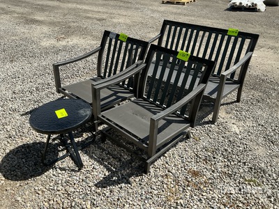 Quantity of (3) Outdoor Chairs Varios, tienda, almacen, consumidor