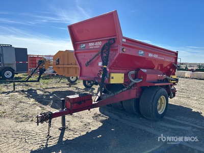 2005 Ty-Crop MH400 Tow Behind Top Dresser