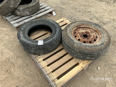 Quantity of (2) Mixed Reifen