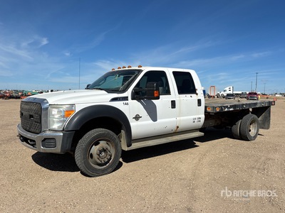 2014 Ford F-550 XLT 4x4 Crew Cab Flatbed Truck