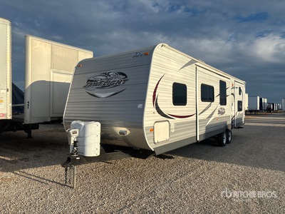 2014 Jayco Jay Flight 32BHDS 35 ft T/A Travel Trailer