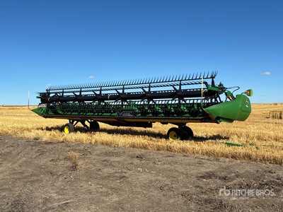 John Deere 735D 35 ft Draper Combine Header