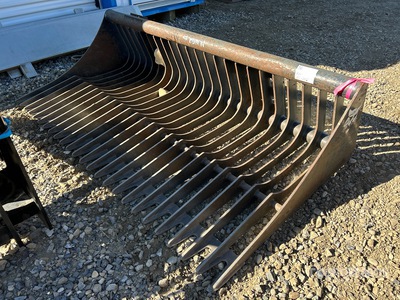 Bobcat 82 in Skeleton Skid Steer Bucket