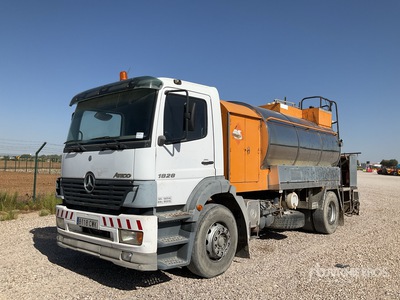 2003 Mercedes-Benz 1828 4x2 Asfalt Verdeelwagen