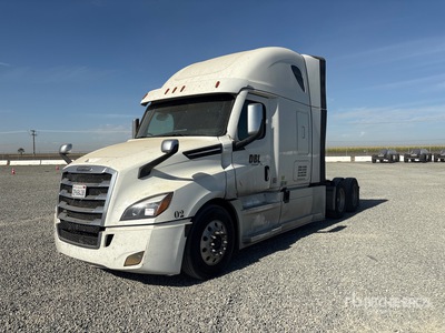 2023 Freightliner 6x4 T/A Sleeper Truck Tractor