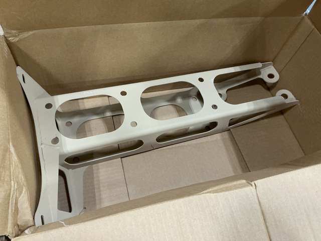 (30) Oshkosh 3820695 Mounting Brackets