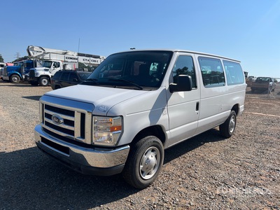 2014 Ford E-350 4x2 Furgonetka