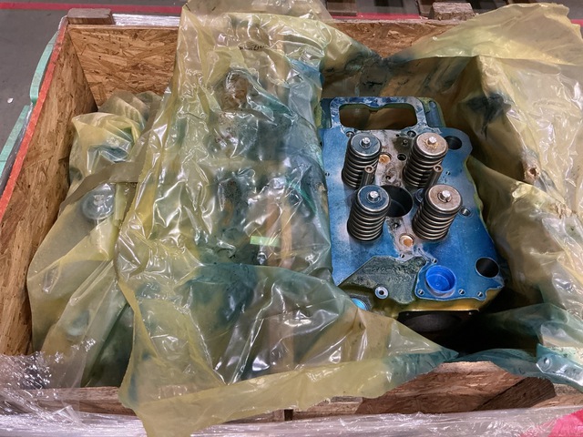 (2) Cat 252-5613/242-1827 Diesel Engine Heads