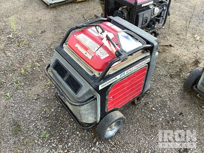 Honda EU7000is Portable Generator Set