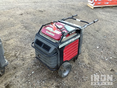 Honda EU7000is Portable Generator Set