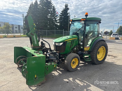 2021 John Deere 4066R 4WD tractor utilitario