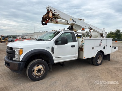 2017 Ford F-550 4x2 Camión Utilitario