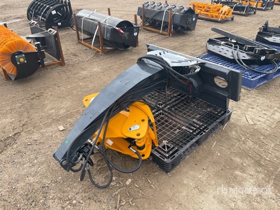2026 GIYI GY-RG63 2200 lb Rotating Garfio para minicargadora (Unused)