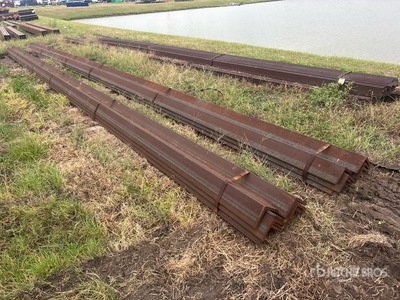 Quantity of (2) Bundles of 6 in x 6 in x 40 Ft Angle Iron Divers - Métaux