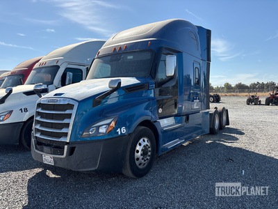 2022 Freightliner Cascadia 126 6x4 تراكتور شاحنة كابينة النوم (ثنائية المحور)