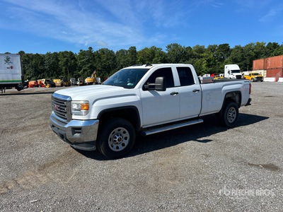 2015 GMC 2500HD 4x4 Extended Cab Pickup