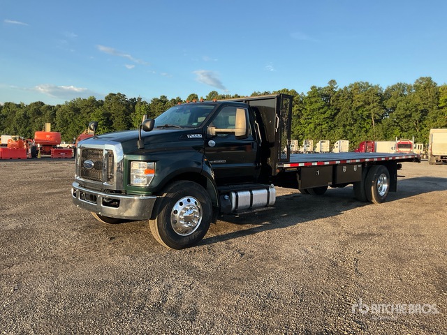 2023 Ford F-650 4x2 Flatbed Truck