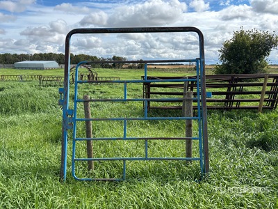 5 ft x 7 ft Steel Walk In Livestock Gate