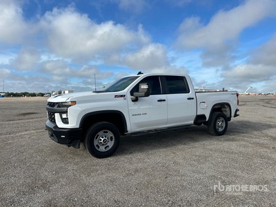 2020 Chevrolet Silverado 2500 Custom 4x4 Crew Cab Pick Up