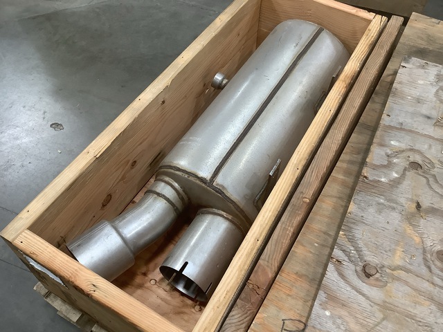 (2) General Dynamics 10625903 Exhaust Mufflers (2) General Dynamics 10625903 Exhaust Mufflers