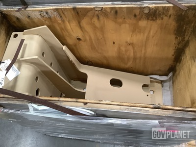 (2) Oshkosh 4027024 Vehicular Components Brackets