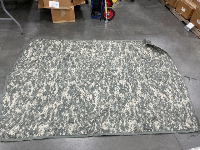 (40) Wet Weather Poncho Liners