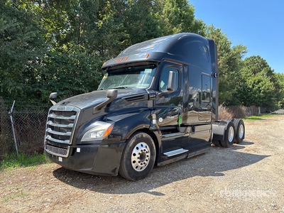 2019 Freightliner Cascadia 126 6x4 T/A Sleeper Truck Tractor (Inoperable)