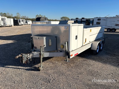 2012 Newport Fabrication VEZ-1.8 10 ft T/A Enclosed Trailer