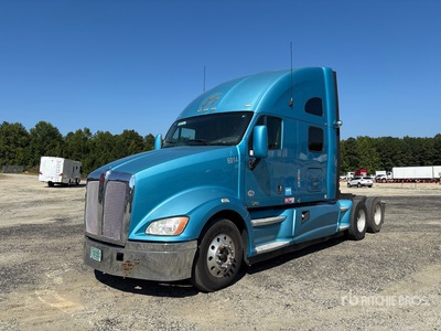 2012 Kenworth T700 6x4 T/A Sleeper Truck Tractor