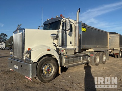 2017 Kenworth T909 6x4 Combination Tipper Truck