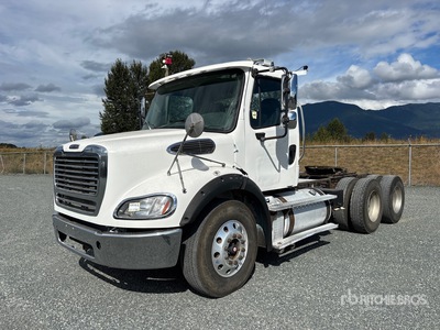 2014 Freightliner M2 112 6x4 Ciągnik siodłowy T/A z kabiną dzienną