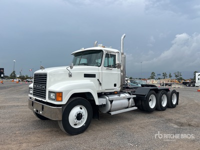 1999 Mack CH613 8x4 Tri/A Day Cab Truck Tractor
