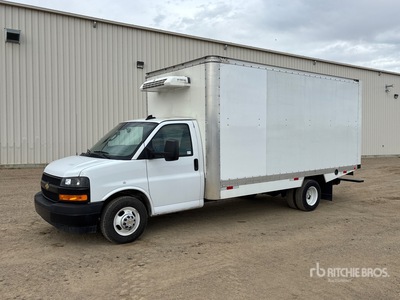 2024 Chevrolet Express 4x2 Refrigerated Truck