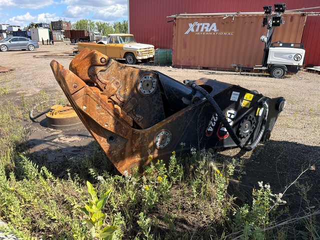 Cat P224 Demolition Pulverizer