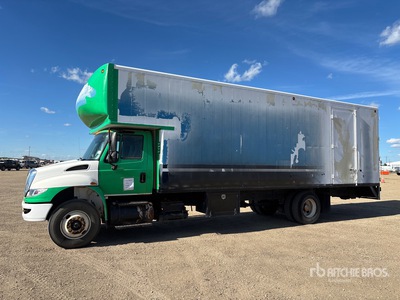 2006 International 4x2 Van Truck