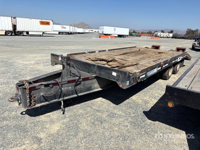 2003 Towmaster 24 ft T/A Equipment Trailer