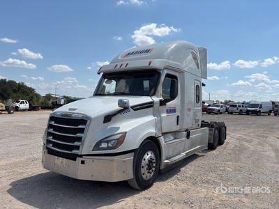 2020 Freightliner Cascadia 126 6x4 Sleeper Truck Tractor