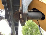 Hydraulics with Saddle Lock Pin